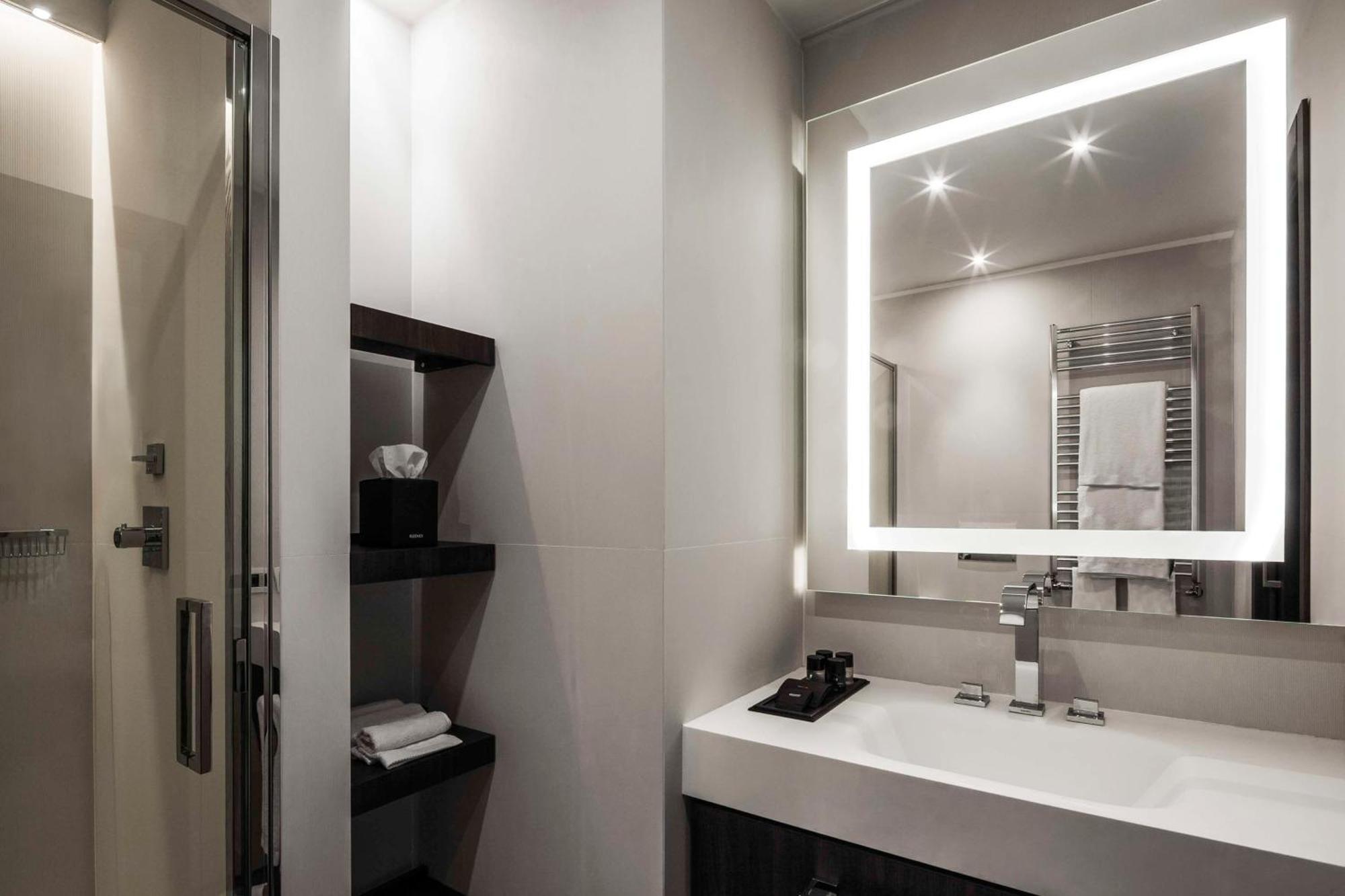 Hyatt Centric Milan Centrale Exterior foto